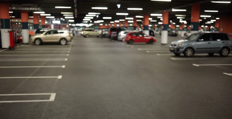 Car Parking in Market Of India